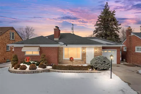 17361 Ego Ave, Eastpointe, MI 48021