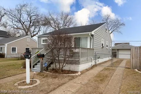 2944 Wolcott St, Ferndale, MI 48220