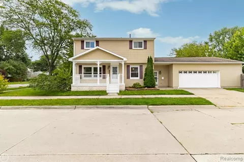 23225 Elaine St, Saint Clair Shores, MI 48080