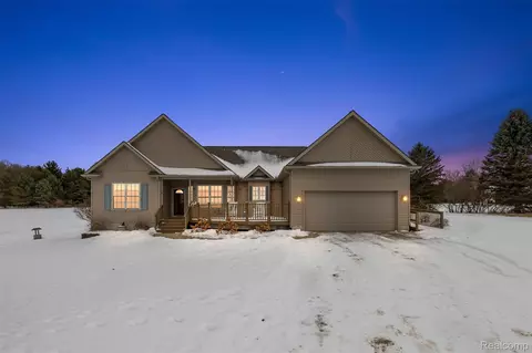 6140 Brookhaven Dr, Imlay, MI 48444