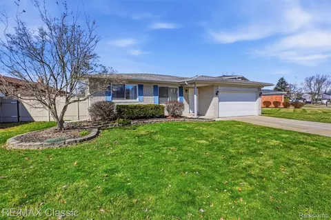 2428 Cabot St, Canton, MI 48188