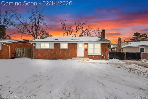 2341 Treadwell St, Westland, MI 48186