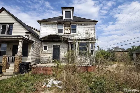 3717 E Kirby St, Detroit, MI 48211