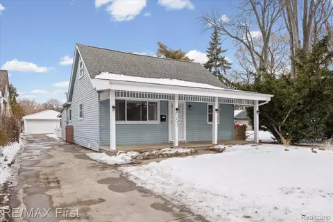 561 Andresen Ct, Hazel Park, MI 48030