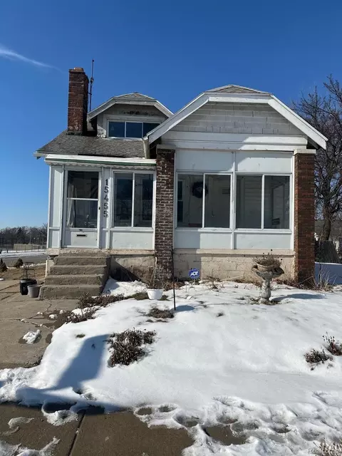 15455 Wildemere St, Detroit, MI 48238