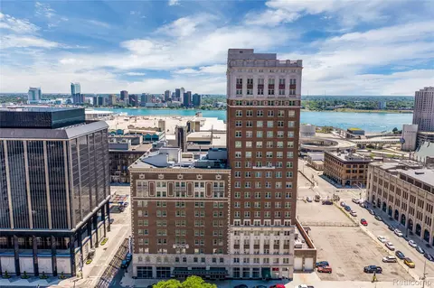 525 W Lafayette Blvd, Detroit, MI 48226