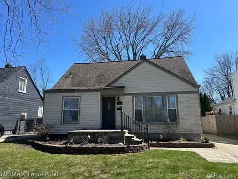 2076 Thomas Ave, Berkley, MI 48072