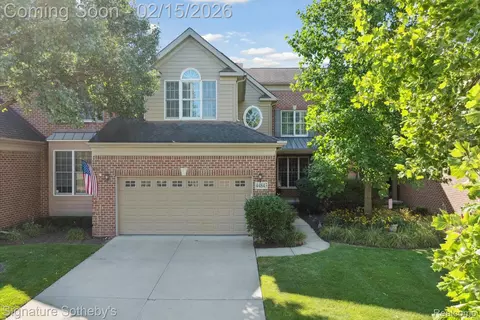 44843 Broadmoor Cir S, Northville, MI 48168