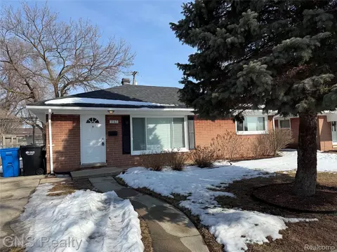 1143 E Harwood Ave, Madison Heights, MI 48071