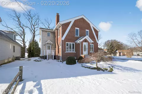 27429 W Huron River Dr, Flat Rock, MI 48134
