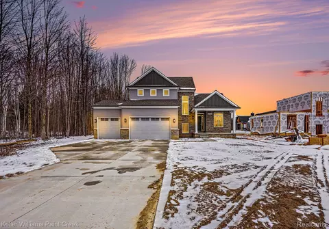55140 Baker Rd, Chesterfield, MI 48047
