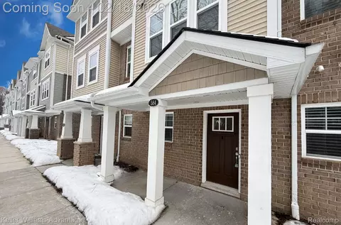 584 Anne Ave, Brighton, MI 48116