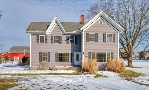 3342 Oak Grove Rd, Howell, MI 48855