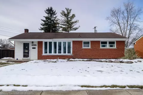 36686 Thinbark St, Wayne, MI 48184