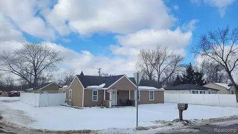2480 Gerald Ave, Rochester Hills, MI 48307