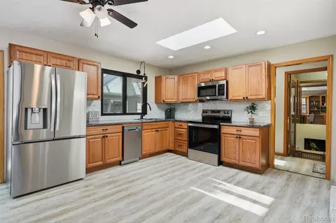 9875 W M 21, Middlebury, MI 48866
