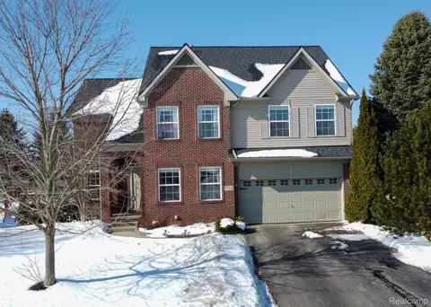 5731 Bingham Dr, Commerce, MI 48382