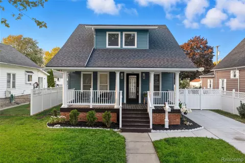 94 Kendrick St, Mount Clemens, MI 48043