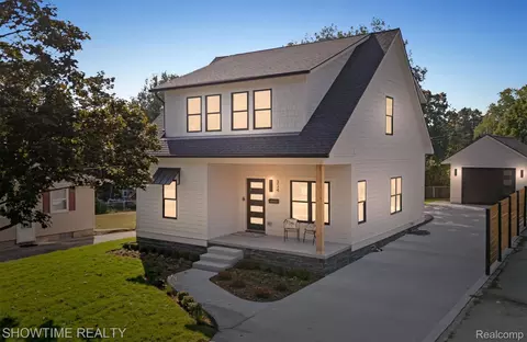 334 Romeo Rd, Rochester, MI 48307