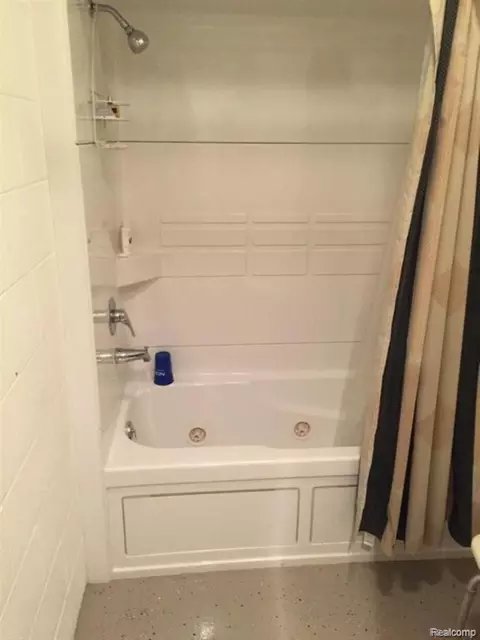 Bath - 6350 Wolf Rd, Burnside, MI 48416 photo 5 of 5