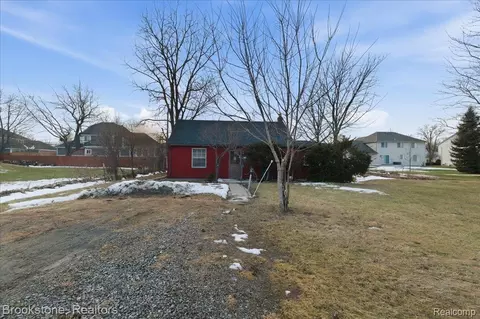 41491 Dequindre Rd, Troy, MI 48085