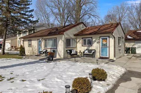 1734 Tamm Ave, Rochester Hills, MI 48309