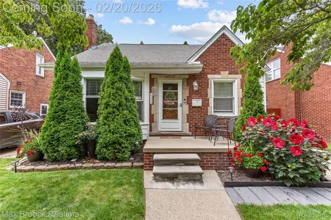 8098 Winona Ave, Allen Park, MI 48101