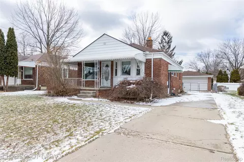 6640 Gahona Ave, Allen Park, MI 48101