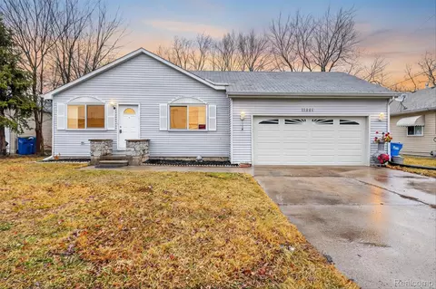 11441 Kaltz Ave, Warren, MI 48089
