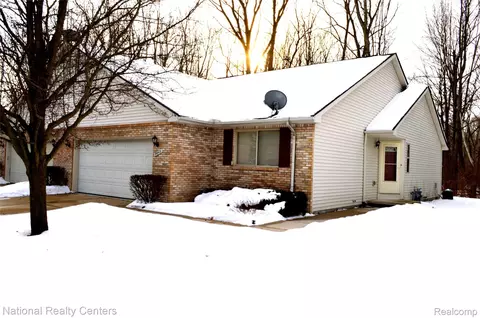 9642 Nook Rd #7, Clay, MI 48001
