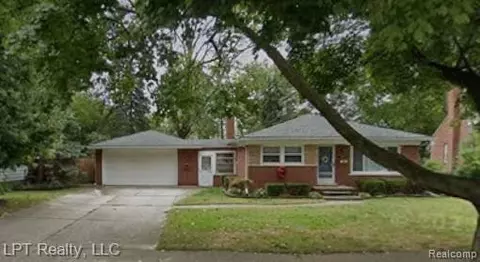 32473 Sheridan St, Garden City, MI 48135