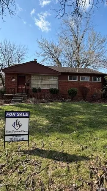 14421 Rosemary Blvd, Oak Park, MI 48237