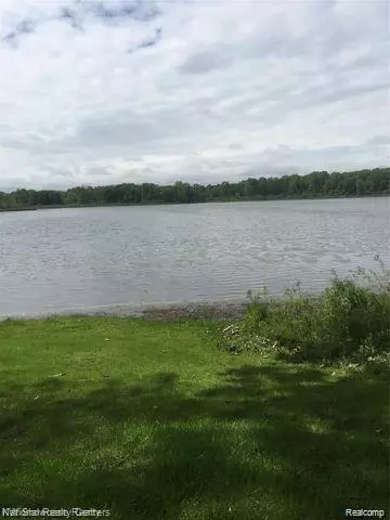 0000 Highland Park Dr, Highland, MI 48356