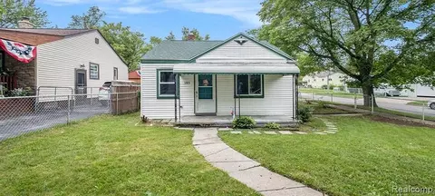 180 W Rutgers Ave, Pontiac, MI 48340