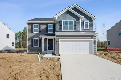 4221 Cedar Ln, Grand Blanc, MI 48439