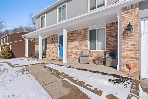 1763 Henbert Rd, West Bloomfield, MI 48324