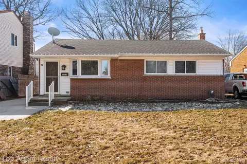 21018 Saint Gertrude St, Saint Clair Shores, MI 48081