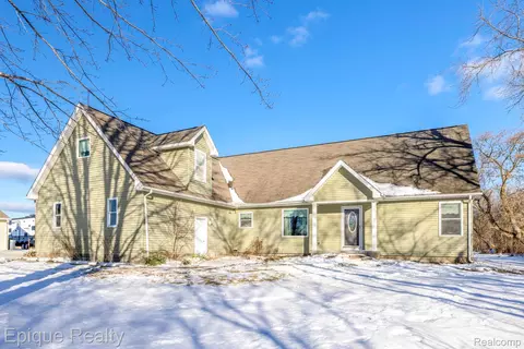 7884 North Rd, Burtchville, MI 48059