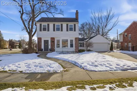 2307 Lloyd Ave, Royal Oak, MI 48073