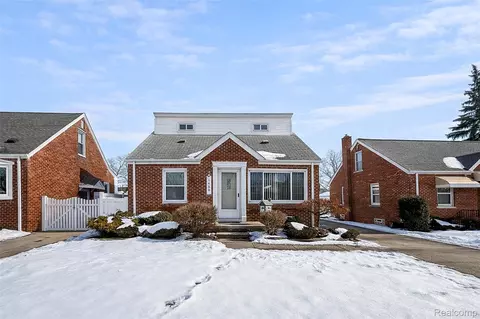 1459 22nd St, Wyandotte, MI 48192