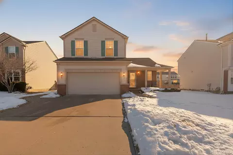 7526 Carlton Dr, Ypsilanti, MI 48197