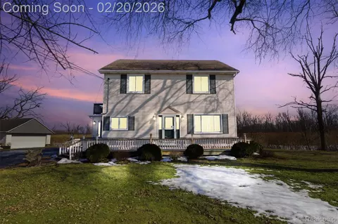 7775 S Huron River Dr, South Rockwood, MI 48179