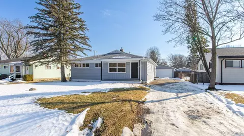4075 Kempf St, Waterford, MI 48329