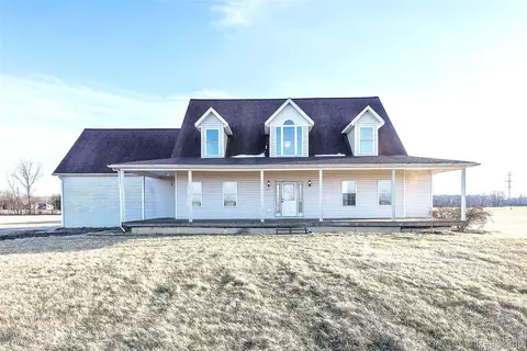 2611 Toben Rd, Carleton, MI 48117