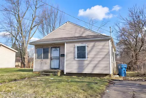 3221 Burgess St, Flint, MI 48504