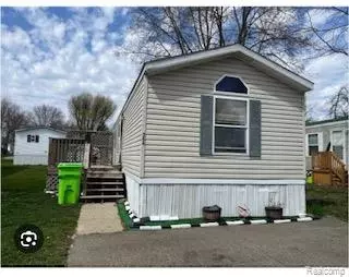 364 Tourangeau, Rochester Hills, MI 48307