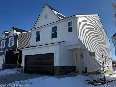 112 Parsons Ln, Saline, MI 48176