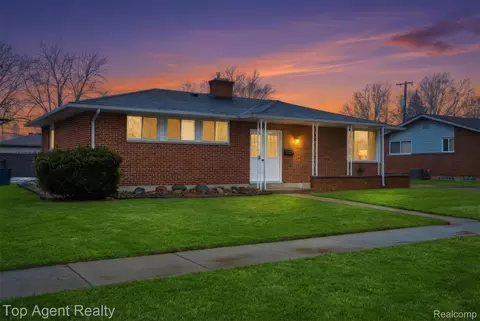 36403 Woodingham St, Clinton Township, MI 48035