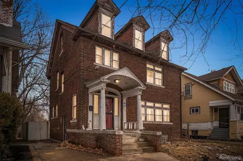 880 Algonquin St, Detroit, MI 48215