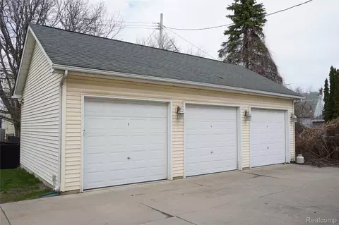 Exterior - 35726 Brush St #3, Wayne, MI 48184 photo 3 of 3
